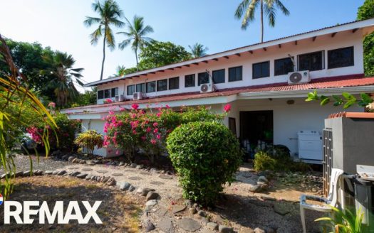 Esterillos Este Beachfront Boutique Hotel