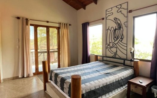 Great opportunity 3 Bed 3 Bath Home in Playa Hermosa – Loma del Mar