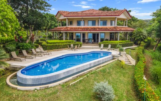 Luxury Home And Two-Bedroom Guest House In Hermosa