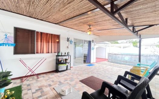 Home for Sale in Condominio Málaga Herradura furnished