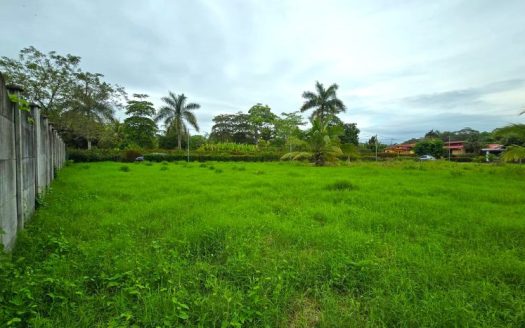 Build-Ready Flat Lot Near Bejuco Beach
