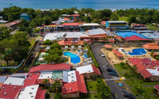 Jaco Beach Cozy Gated 1-Bedroom Condo.