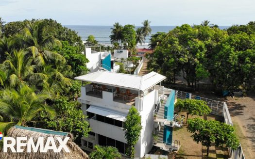 Rocamar Villa | Top Floor Unit | Rooftop Deck