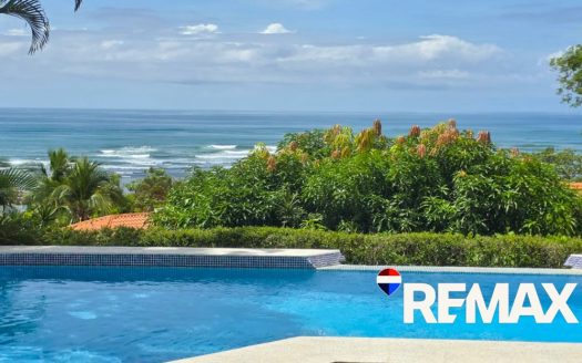 Ocean View | Walk to the Beach | Home + 2 Cabinas