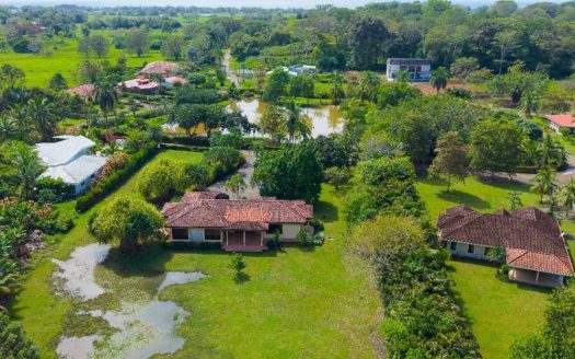 Three-Bedroom Bejuco Beach Home For Sale